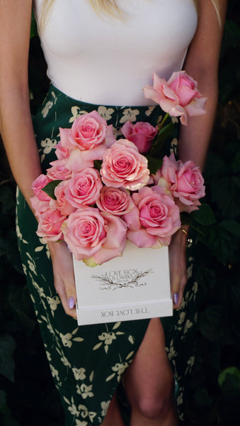 Rose Bouquet in Medium Square Box