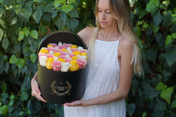 Baby Pink, Yellow & White Roses in Large Box