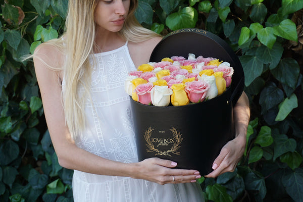 Baby Pink, Yellow & White Roses in Large Box