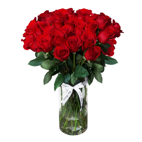 Red Rose Bouquet in Vase