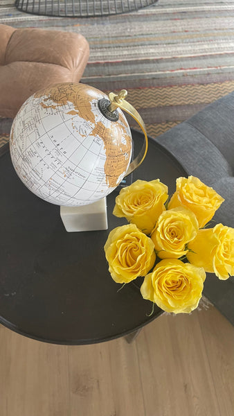 Yellow Roses in Illustrated Mini Box